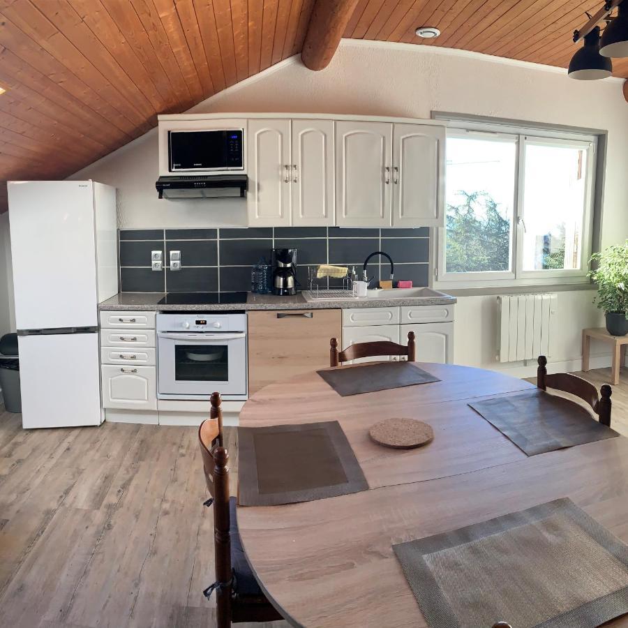 Superbe Appartement Tout Confort Lyaud Luaran gambar